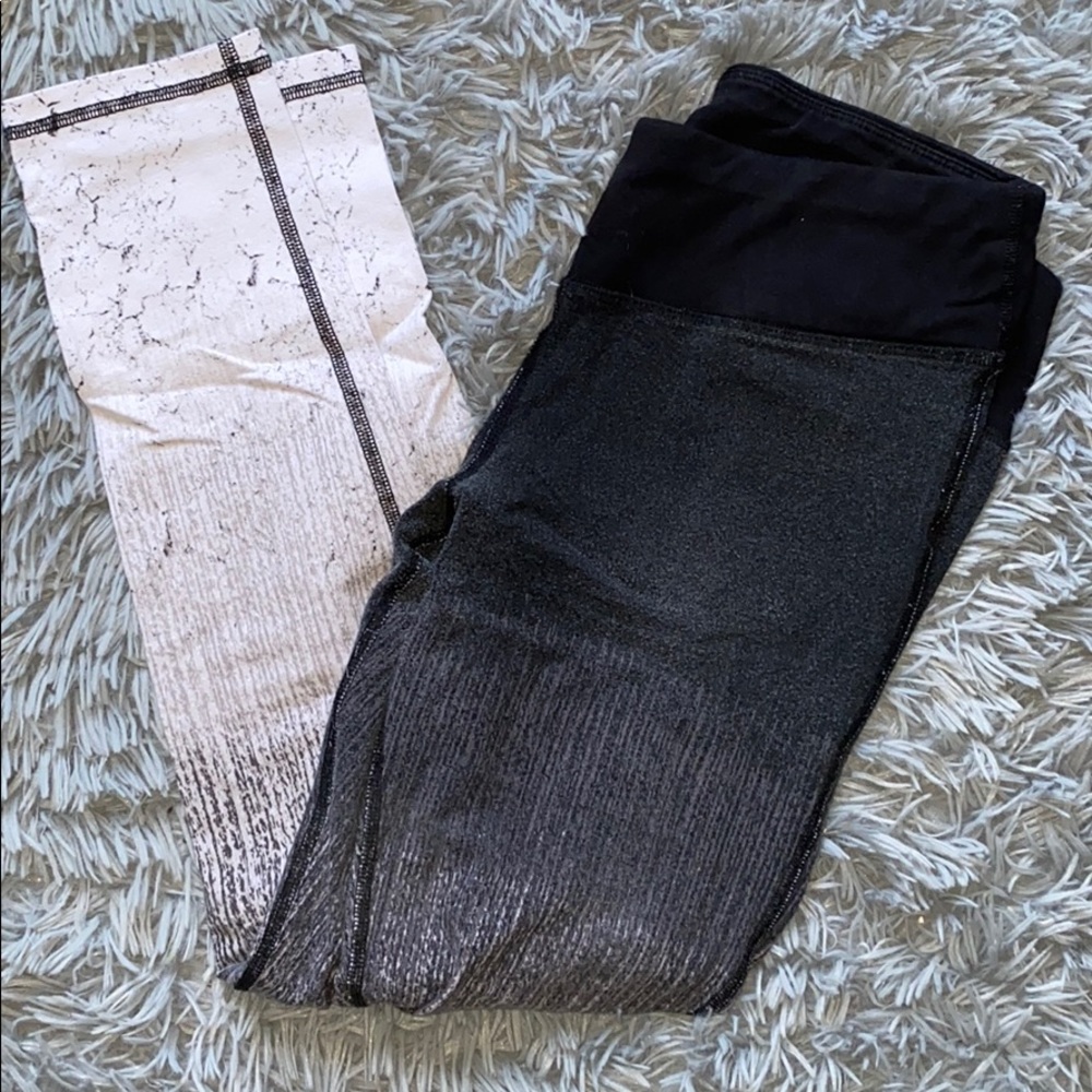 Black and white workout leggings